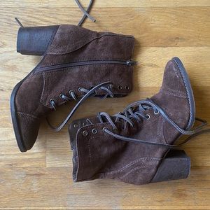 Steve Madden Gretchen Brown Suede Boots